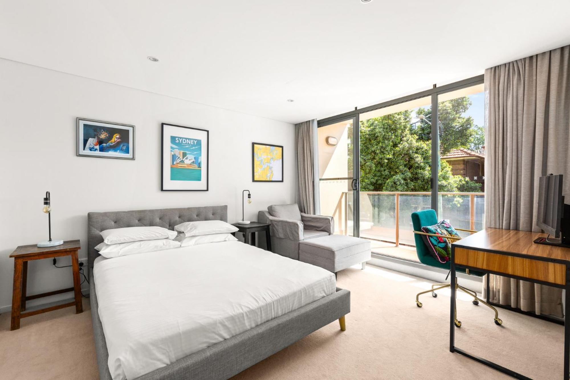 Stylish 1-bed In The Heart Of Sydney's Inner West *